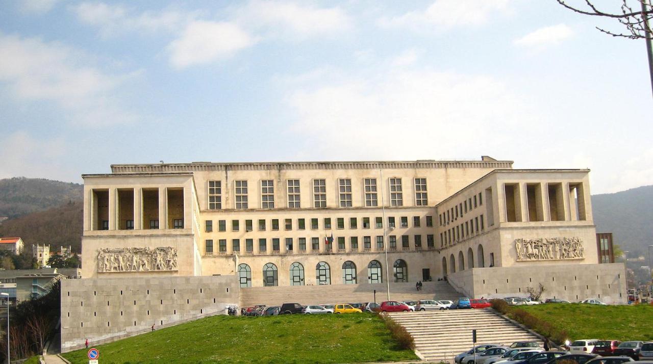 Apt By Trieste University Exterior photo